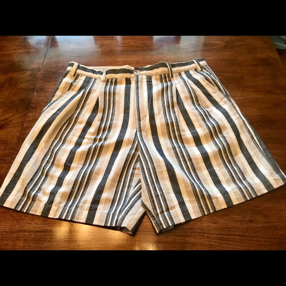 Men’s WOODLAKE Striped shorts size 36